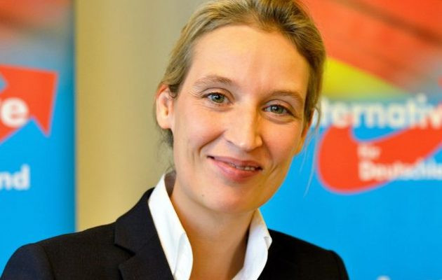 Αλίς Βάιντελ: Η Γερμανίδα ηγέτης του AfD είναι νυμφευμένη ομοφυλόφιλη και πρώην στέλεχος της Goldman Sachs